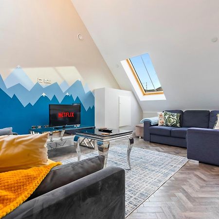 Вілла Luxurious 3 Bed Townhouse Bham Centre Бірмінгем Екстер'єр фото